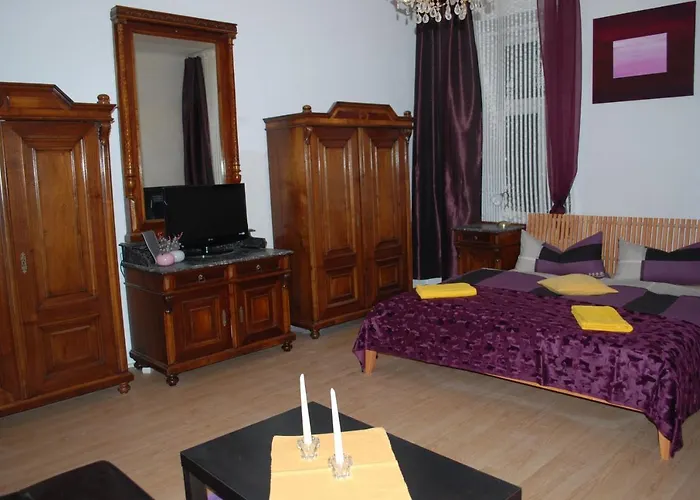Heine Apartament *